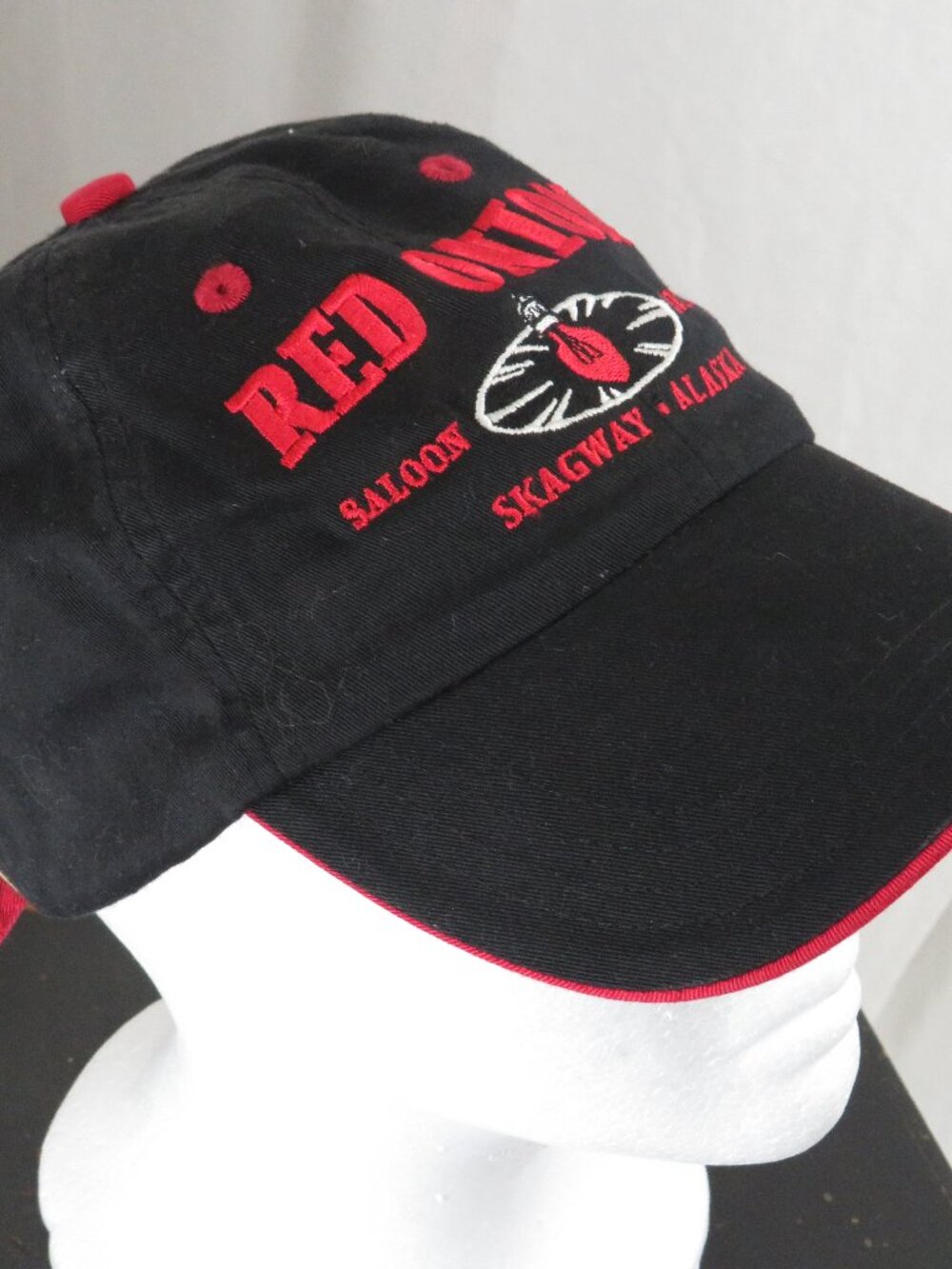 Red Onion Saloon Skagway Alaska Hat – Polar Graphics USA Adjustable Cap, Tourist